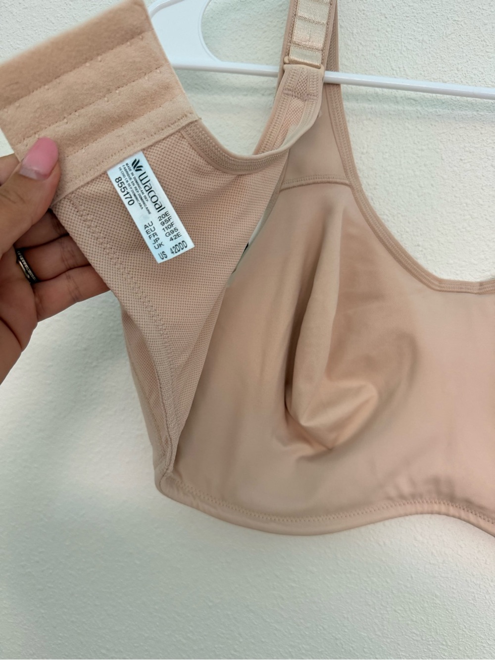 Wacoal Sport 42DDD bra - Picture 6 of 9